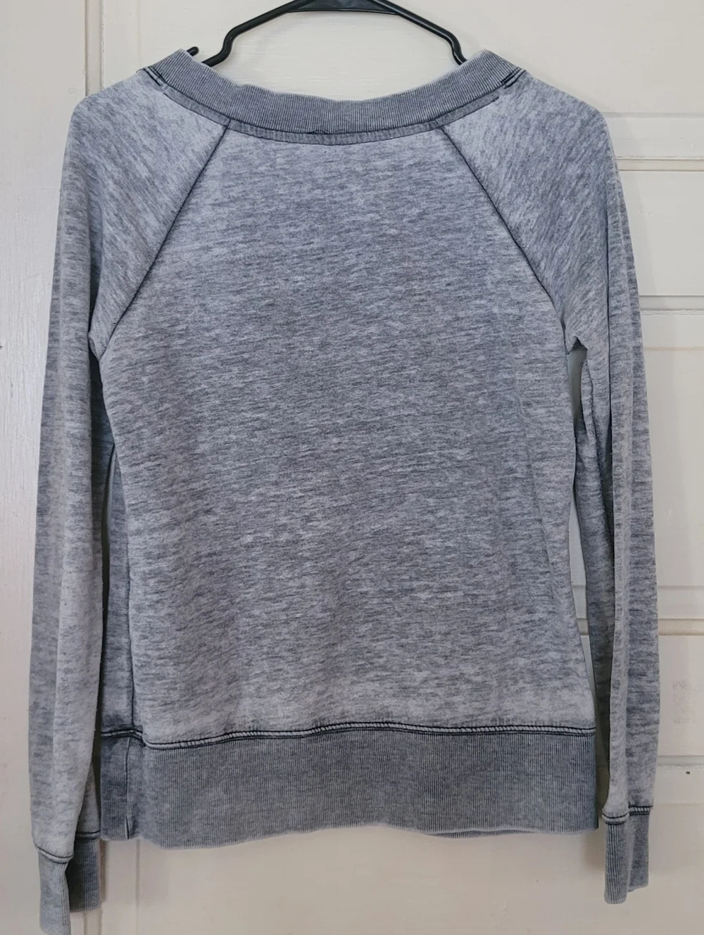 Vintage Y2K Roxy Lightweight Gray Button Shoulder Sweatshirt Size Small